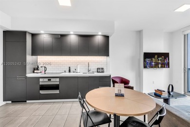 Turnkey 1-bedroom, 1-bath residence at YOTELPAD Miami in the - photo 3