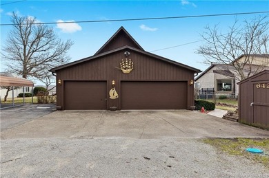Ohio River Home Active Under Contract in Jeffersonville Indiana
