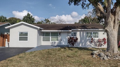 Move-in ready 3-bedroom, 2-bath home with a Additional room with - photo 2