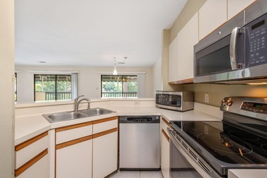 Welcome to this lakeside condo in the highly desirable Lakeside - photo 9