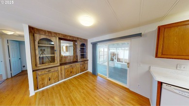 MOTIVATED SELLER! Relaxed lifestyle on the coast... This - photo 12