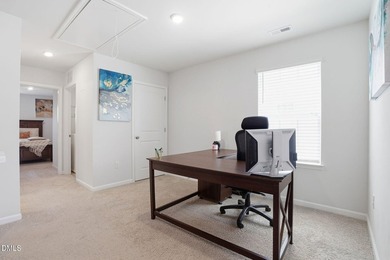 Welcome to this beautifully designed 4-bedroom, 2.5-bathroom - photo 13