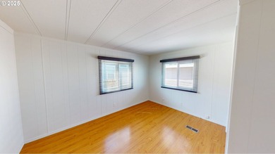 MOTIVATED SELLER! Relaxed lifestyle on the coast... This - photo 23