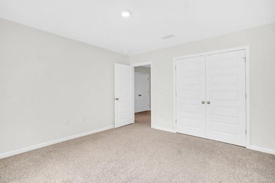 Ready to move in, this home is conveniently located just moments - photo 27