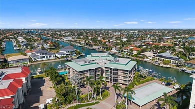 TURNKEY FURNISHED, BOAT DOCK AND WATER VIEWS! Discover the - photo 38