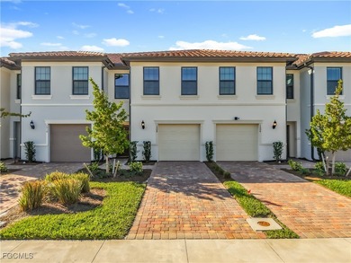 Cape Coral Area Townhome/Townhouse Sale Pending in Cape Coral Florida