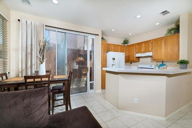 Welcome to this 3 bedroom, 2.5 bath detached townhome in the - photo 9