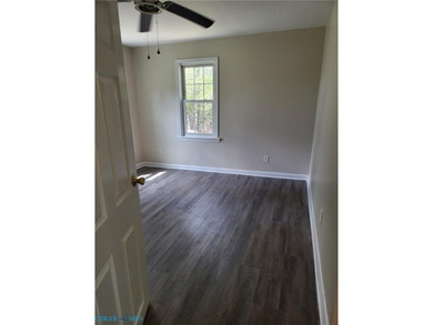 WOW! Yes you can own a 2 bedroom, bath cottage in Newport News - photo 11
