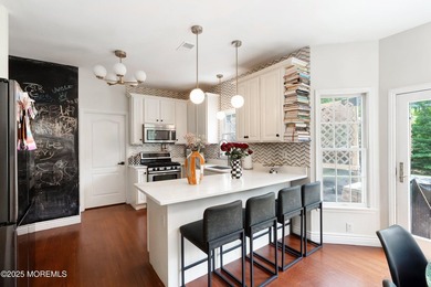Don't miss this opportunity! Spacious layout, great natural - photo 11