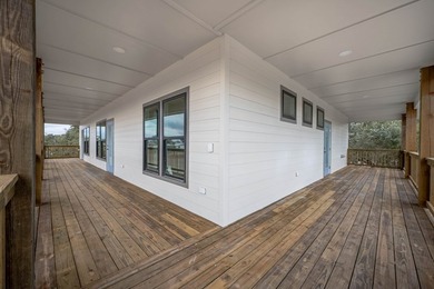 Southern architecture coupled with Texas Coastal vibes. New - photo 11