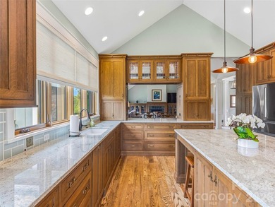 Rarely does a home of this caliber become available in Lakeview - photo 12