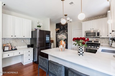 Don't miss this opportunity! Spacious layout, great natural - photo 12