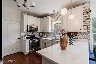 Don't miss this opportunity! Spacious layout, great natural - photo 13