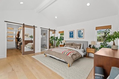 Experience the perfect blend of timeless design, modern comfort - photo 13