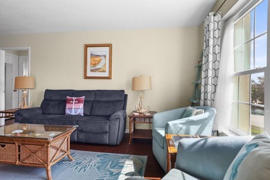 Amazing location - 2nd floor 2 bedroom/2 bath condo conveniently - photo 15
