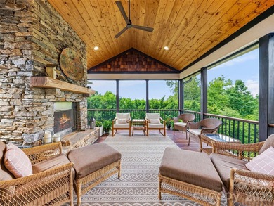 Rarely does a home of this caliber become available in Lakeview - photo 16