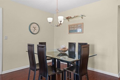 Amazing location - 2nd floor 2 bedroom/2 bath condo conveniently - photo 18