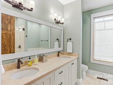Rarely does a home of this caliber become available in Lakeview - photo 24