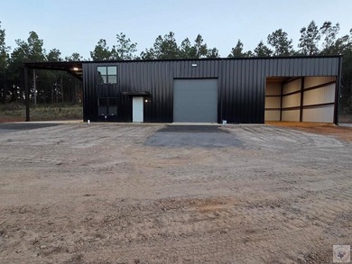 Rare opportunity to own a truly unique, immaculate shop property - photo 4