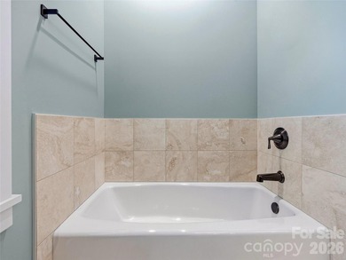 Rarely does a home of this caliber become available in Lakeview - photo 26