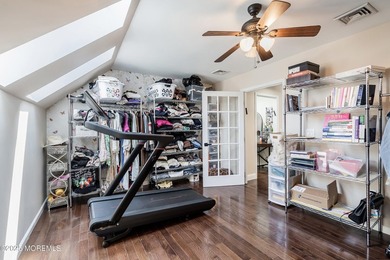 Don't miss this opportunity! Spacious layout, great natural - photo 30