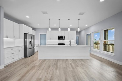 Southern architecture coupled with Texas Coastal vibes. New - photo 30