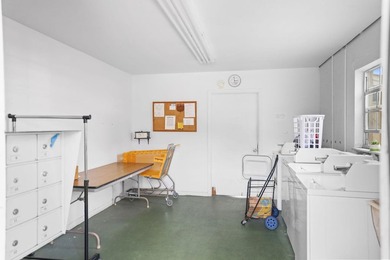 Amazing location - 2nd floor 2 bedroom/2 bath condo conveniently - photo 32