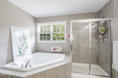 Don't miss this opportunity! Spacious layout, great natural - photo 34