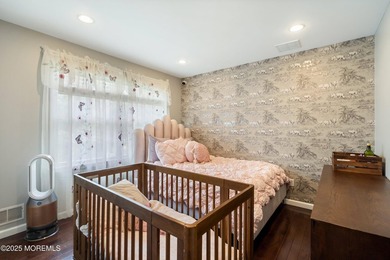Don't miss this opportunity! Spacious layout, great natural - photo 36