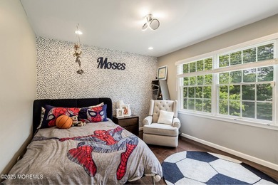 Don't miss this opportunity! Spacious layout, great natural - photo 37