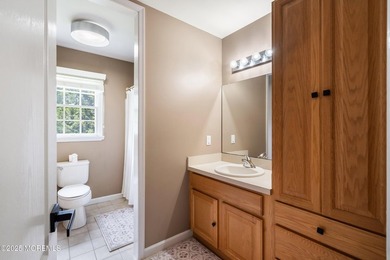 Don't miss this opportunity! Spacious layout, great natural - photo 38