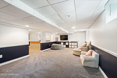 Don't miss this opportunity! Spacious layout, great natural - photo 42