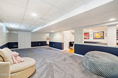 Don't miss this opportunity! Spacious layout, great natural - photo 43