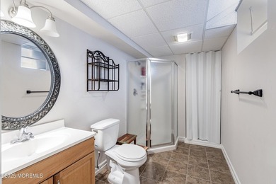 Don't miss this opportunity! Spacious layout, great natural - photo 45