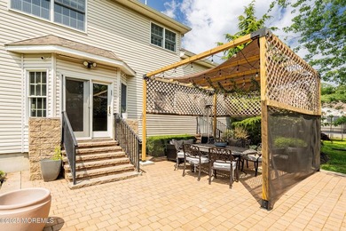 Don't miss this opportunity! Spacious layout, great natural - photo 47