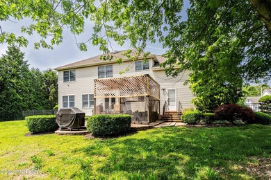 Don't miss this opportunity! Spacious layout, great natural - photo 48