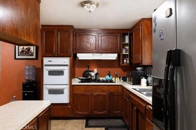 Located in the heart of vibrant Santa Ana, this spacious - photo 4
