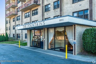 STUNNING THE FOUNTAINS-Clove road Modern sophistication and - photo 11