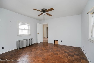 CHARMING FULLY DETACHED HOME IN PORT RICHMOND - VACANT & READY - photo 15
