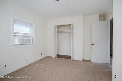 CHARMING FULLY DETACHED HOME IN PORT RICHMOND - VACANT & READY - photo 18