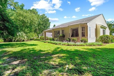 Welcome to this charming ranch-style home in Sun City. Featuring - photo 25