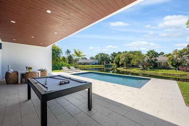 New contemporary estate featuring over 4,500 sf. indoor and - photo 4