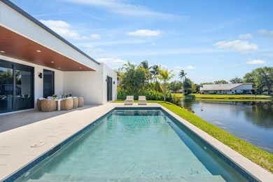 New contemporary estate featuring over 4,500 sf. indoor and - photo 6