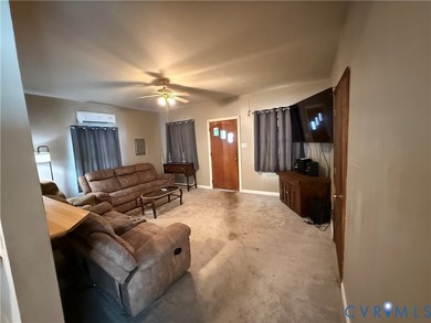 Don't miss your chance to purchase this cozy cottage. Minutes to - photo 7