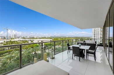 Experience the ultimate luxury lifestyle in this 2-bedrooms + 2 - photo 3