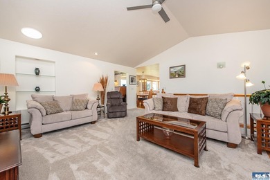 Back on the market - no fault of the seller - buyer's financing - photo 13