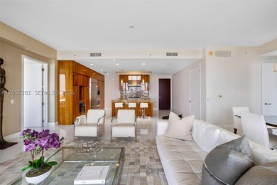 Experience the ultimate luxury lifestyle in this 2-bedrooms + 2 - photo 8