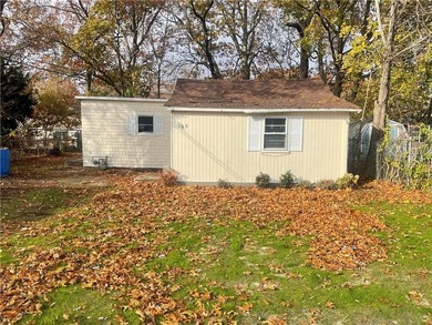 Great opportunity on a huge 6500 sq ft lot, property is already - photo 4