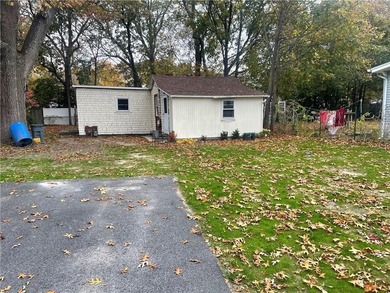 Great opportunity on a huge 6500 sq ft lot, property is already - photo 5