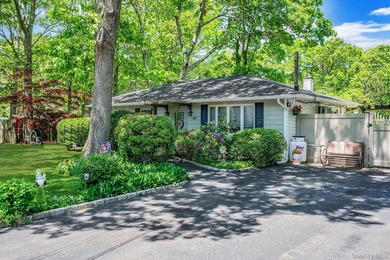Welcome to this beautifully updated ranch offering the ease of - photo 4